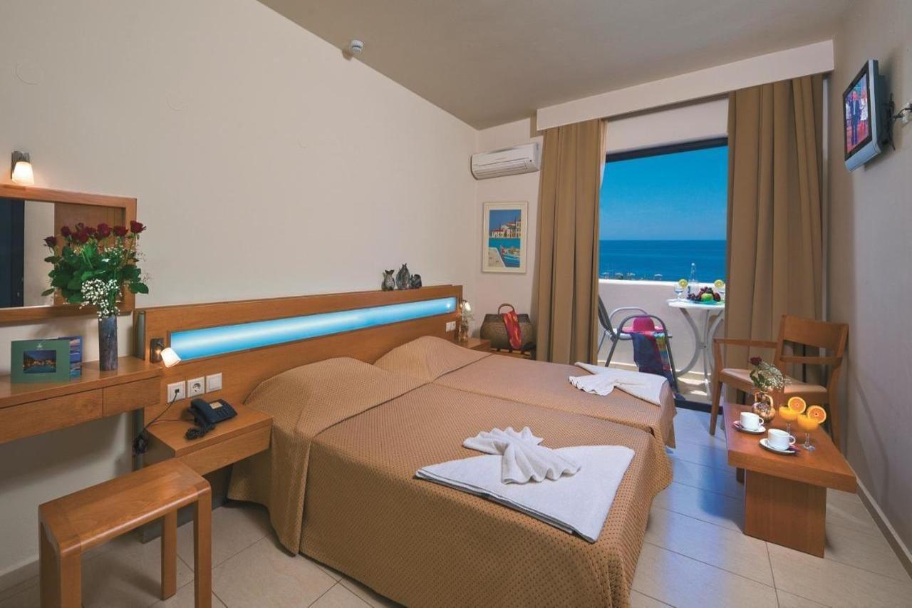 Eva Bay Hotel On The Beach - Adults Only Adelianos Kampos Dış mekan fotoğraf